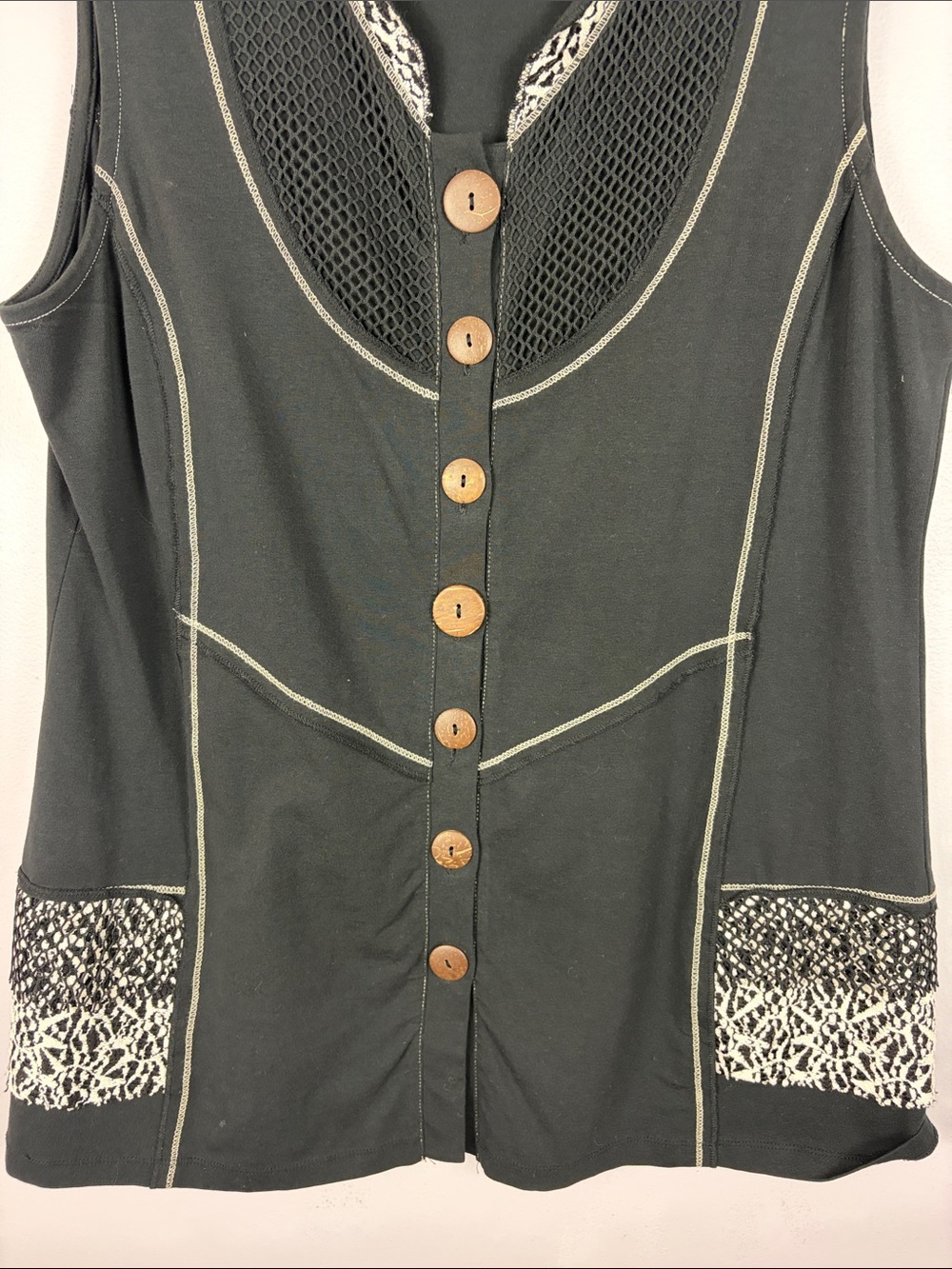 Dolcezza Black Button Front Sleeveless Tunic Vest Top Mesh & Abstract Print - Picture 4 of 13